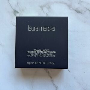 Laura Mercier Translucent Pressed Setting Powder Compact